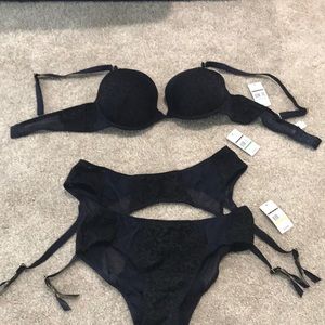 Blush lingerie set NWT